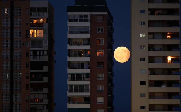El 2018 dejará un eclipse total de Luna visible desde España y varias lluvias de estrellas