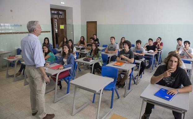 Educación creará zonas a semejanza del SES en favor de la conciliación de los interinos