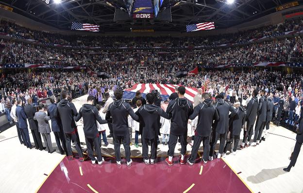 Los Cavs le dan la espalda al baloncesto