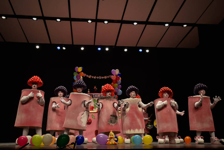 Tercer día de preliminares del concurso de murgas de Badajoz