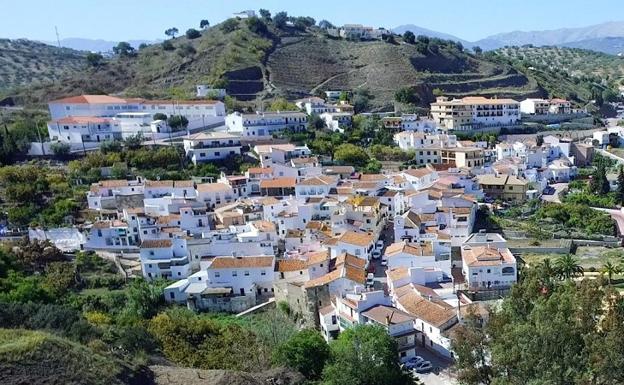 Una mujer de 44 años, asesinada por su pareja de 30 puñaladas en Málaga