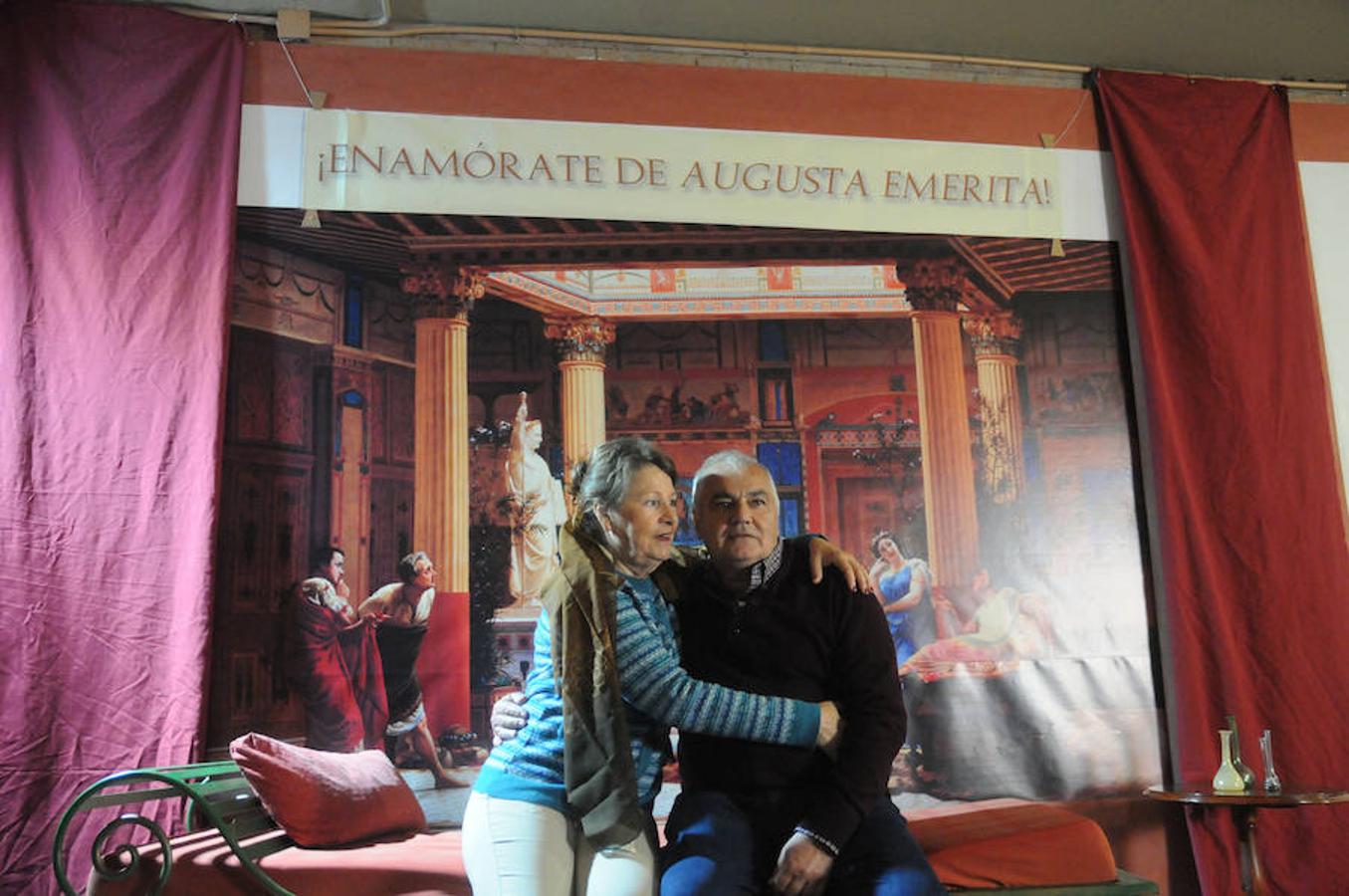 Participantes en la actividad '¡Enamórate de Augusta Emerita!', celebrada en el Museo Romano