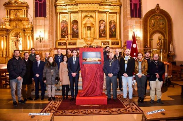 El Cristo Yacente ilustra el cartel de la Semana Santa de Villanueva