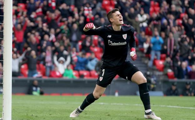 Kepa da aire al Athletic y entierra un poco más al Málaga