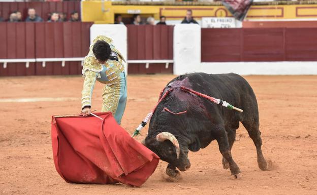 Novillada anodina para arrancar Olivenza