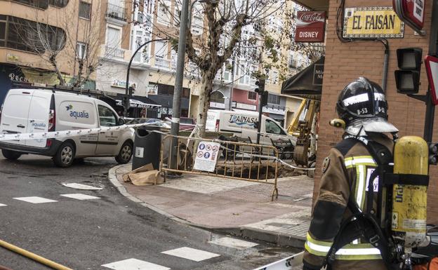 Un escape de gas obliga a desalojar 25 bloques y 50 tiendas en San Roque