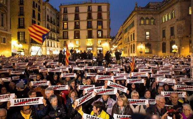 La unidad del independentismo civil se rompe