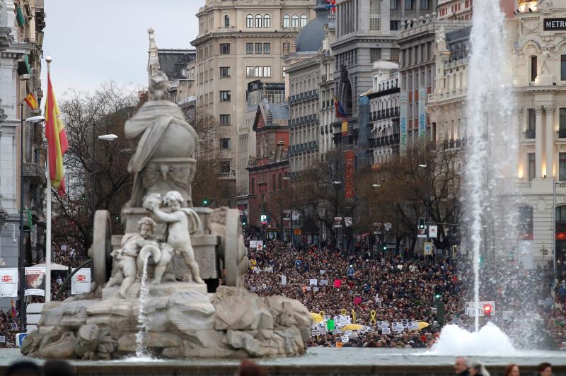 Miles de personas se movilizan en España por unas pensiones dignas