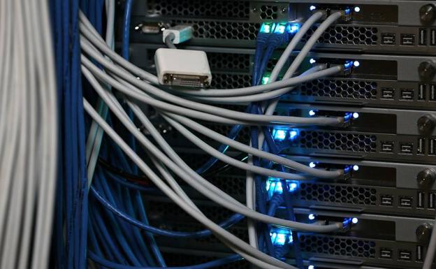 La Junta invierte 950.000 euros en implantar la fibra óptica en cinco mancomunidades