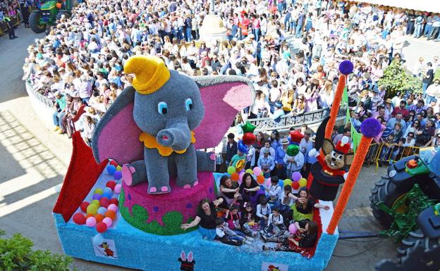 200 caballos y nueve carrozas desfilarán el lunes en la romería de Piedraescrita