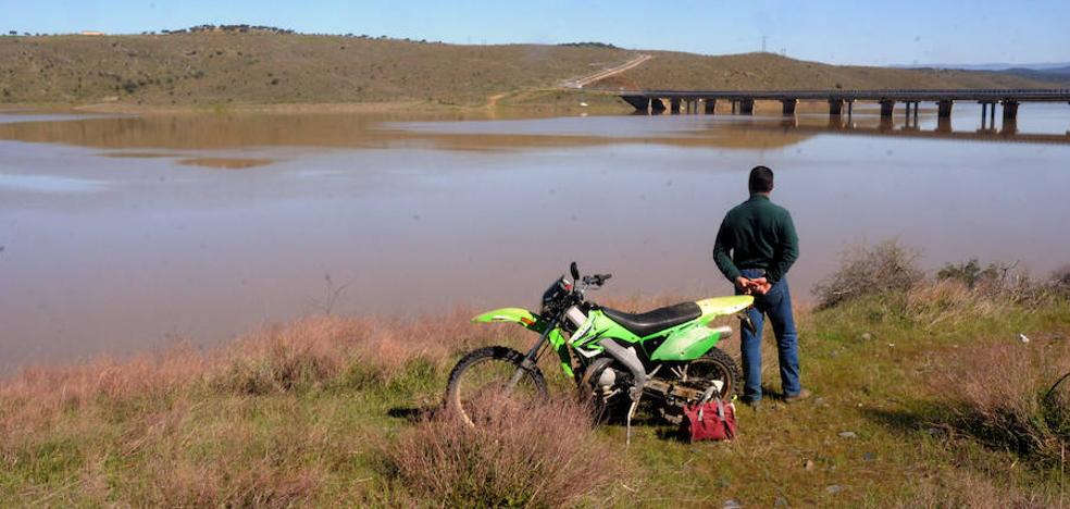 El PSOE pide calma ante la Ley de Parques de Ocio y critica «el postureo» de algunos partidos