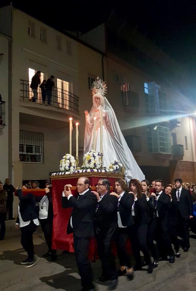 La salida del Cristo de la Paz marca el Miércoles Santo en Don Benito