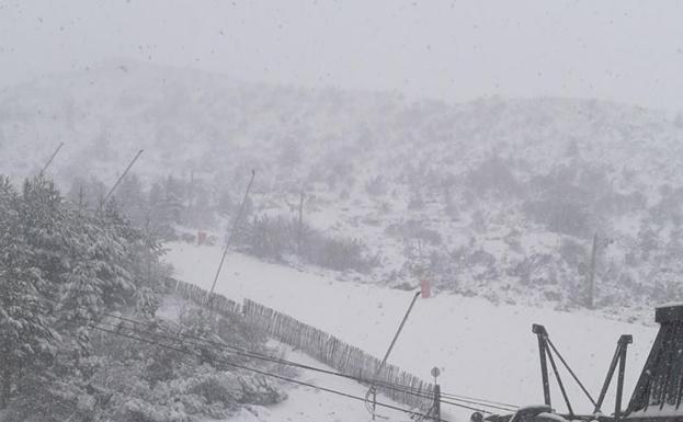 Las fuertes nevadas contraatacan en primavera