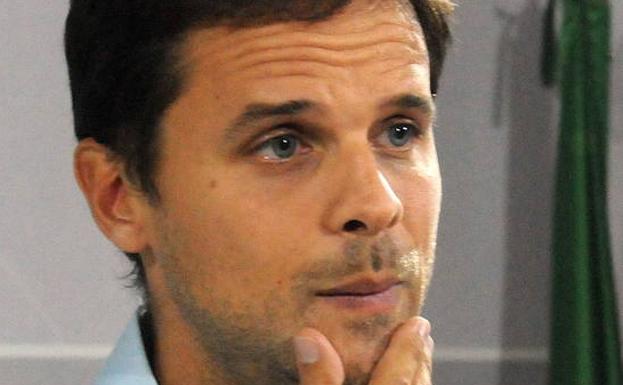 Podemos dice que Monago y Vara ignoraron las quejas de pacientes sobre el concurso de ambulancias