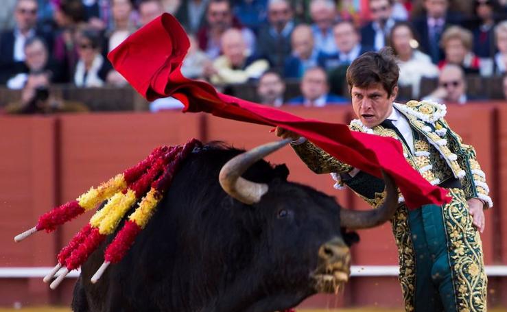 'El Juli' indulta un toro en la Feria de Sevilla