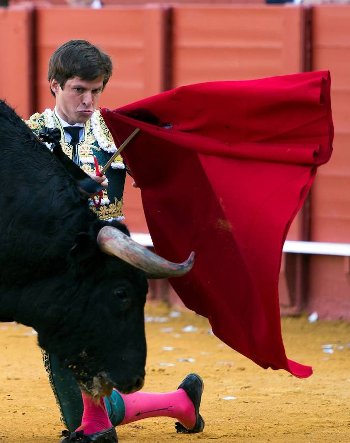 'El Juli' indulta un toro en la Feria de Sevilla