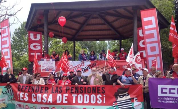 Reivindicaciones laborales y clamor feminista en el Primero de Mayo