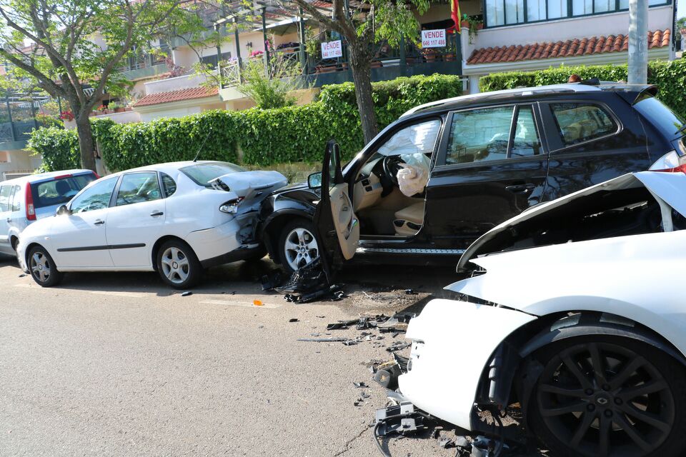 Cinco vehículos afectados tras una colisión en Las Vaguadas de Badajoz