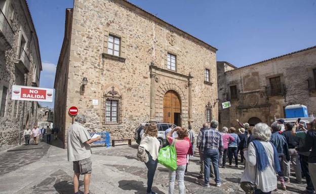 La novedad de las calles de sentido único para peatones