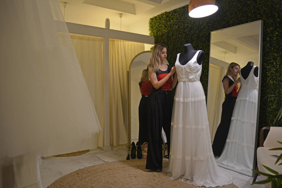 Lorena Panea, una extremeña que despunta en el diseño de moda nupcial