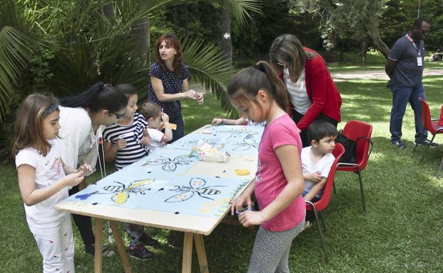 Los talleres enseñan el poder de la creación para llegar a la tolerancia