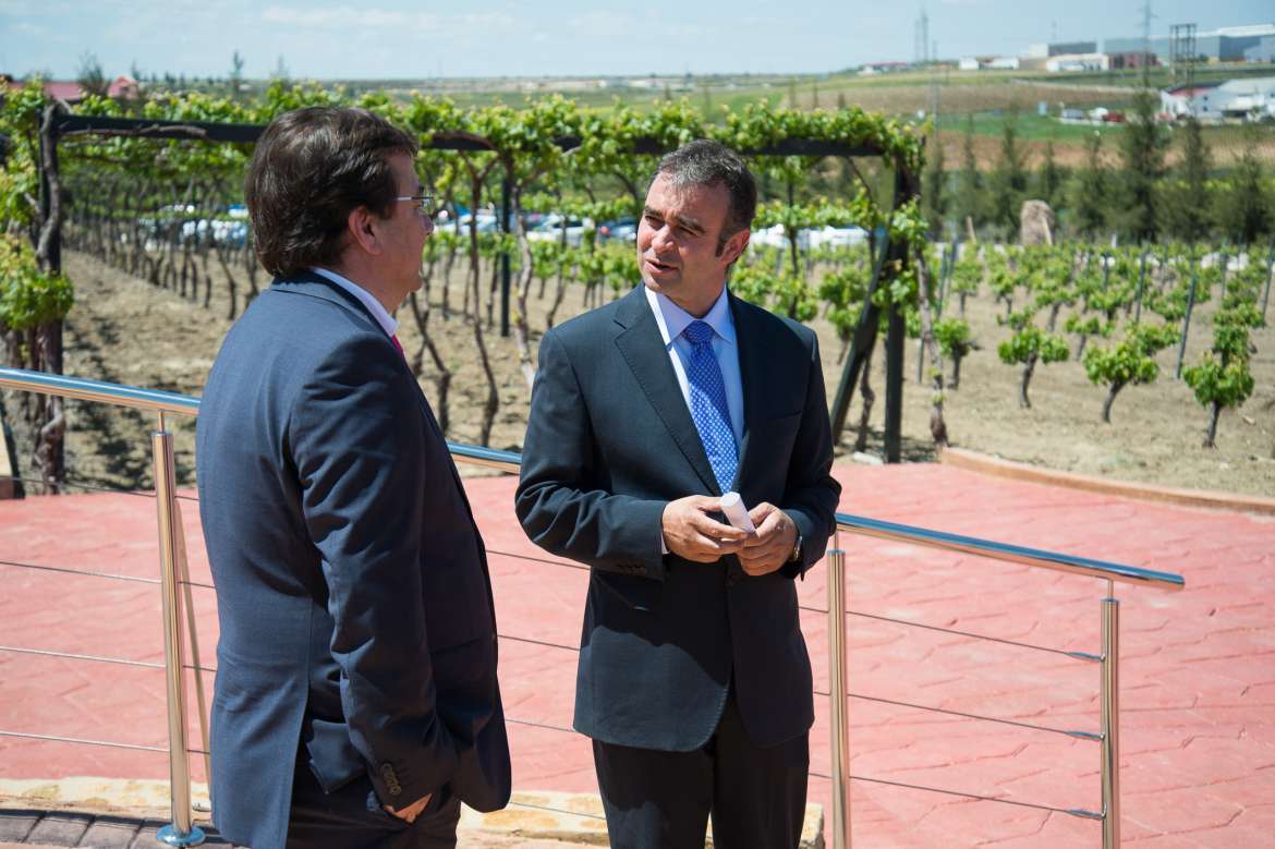 INAUGURACIÓN DE UN AERÓDROMO EN RIBERA DEL FRESNO