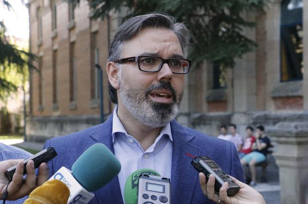 El Consistorio placentino no recurrirá la exculpación de Domínguez, García y Barbancho