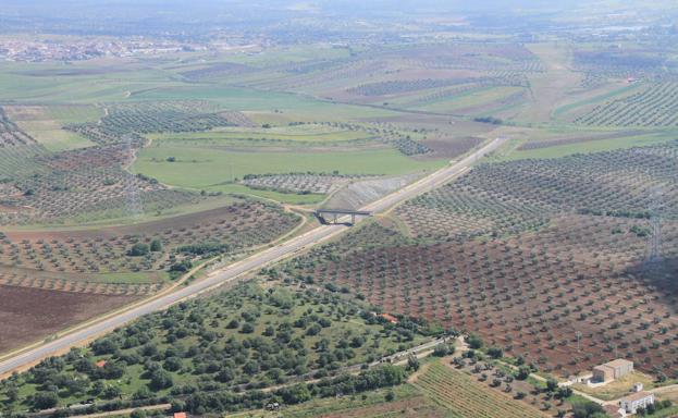 A información pública las expropiaciones del AVE para el acceso a Mérida