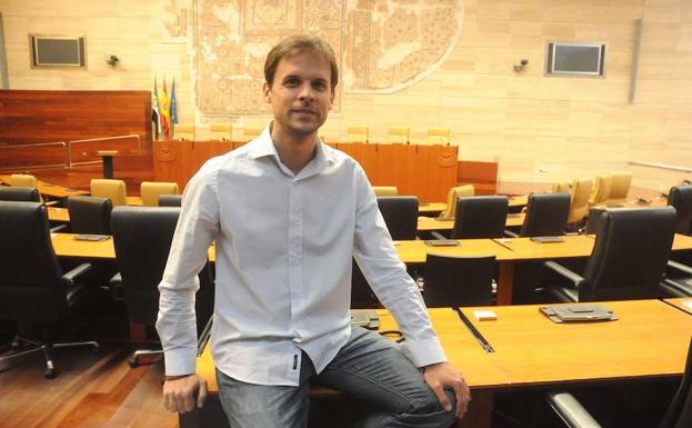 Álvaro Jaén votará la continuidad de Iglesias y Montero