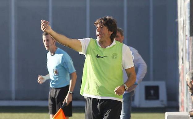 Patxi Salinas, nuevo entrenador del Badajoz