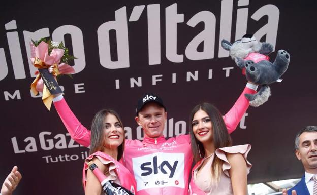 Froome revienta el Giro y es el nuevo líder