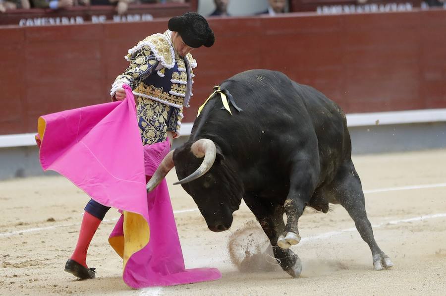 Faena antológica de El Juli en su mano a mano con Ginés Marín