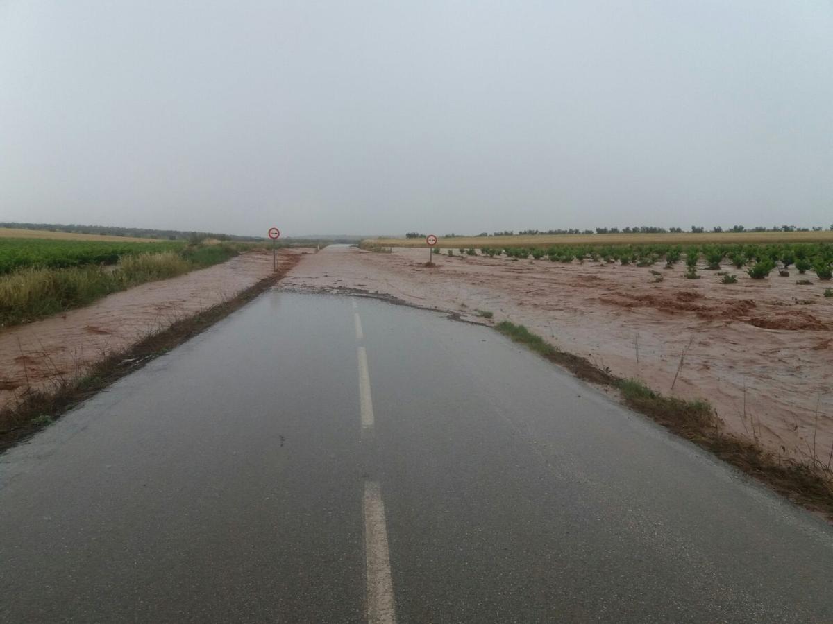 La lluvia vuelve a inundar Arroyo de San Serván