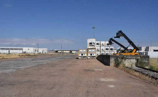 El apeadero de El Nevero en Badajoz no tiene trenes desde finales del año pasado