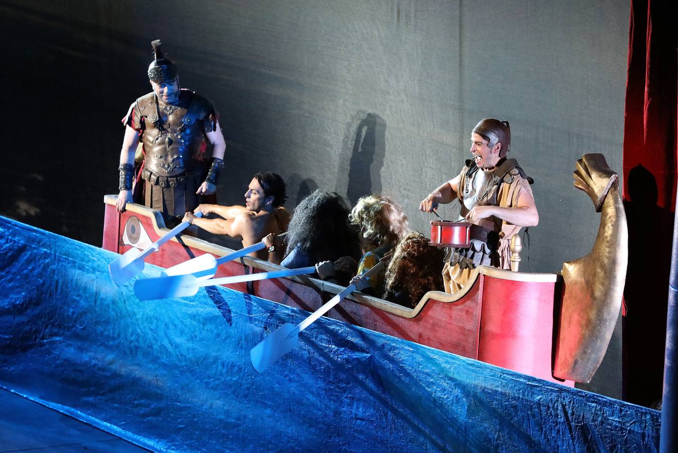 El público se entrega a la parodia de 'Ben-Hur' de la mano de Yllana