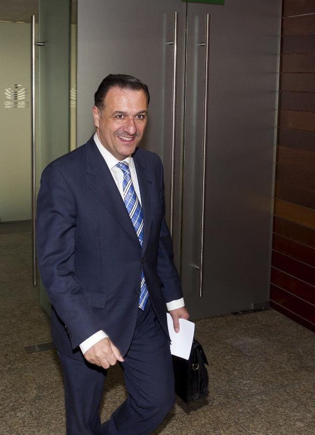 El número dos del PP pacense da un portazo atacando a la dirección