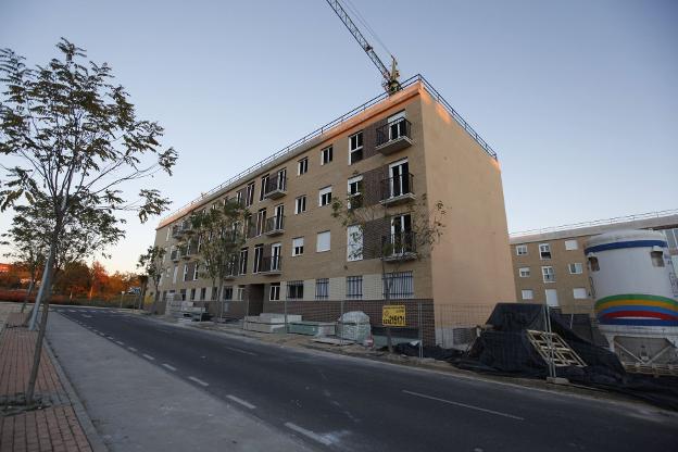 Imagen de un edificio en construcciÃ³n en CÃ¡ceres. :: hoy/