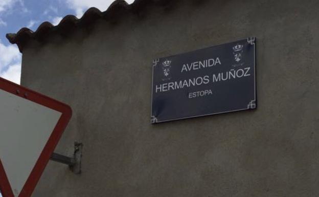 Una avenida para Estopa en Zarza Capilla