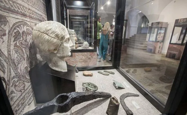 Llega a Cáceres el tributo a los 150 años del Museo Arqueológico de Badajoz