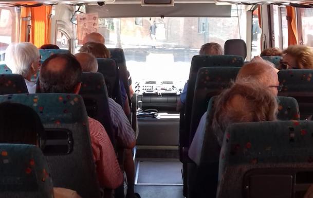 Una avería en el tren que une Puertollano y Badajoz obliga a los pasajeros a viajar en autobús