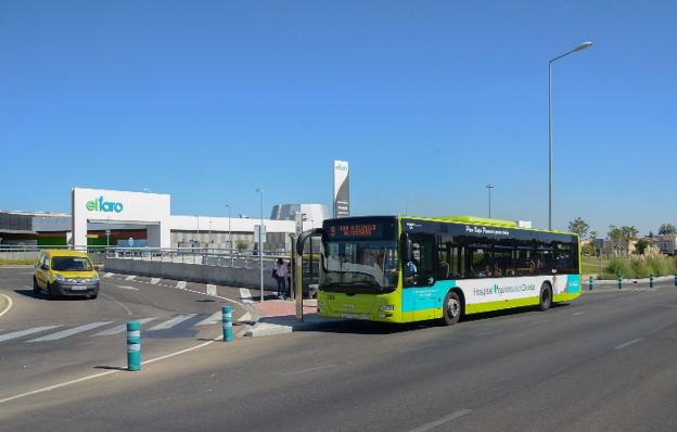 La Junta asume el fallo y el domingo 7 de octubre abrirán en Cáceres las grandes superficies