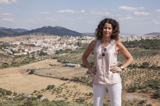 Angélica Muñoz, una vida entre el aula y la montaña