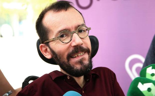 La dirección nacional de Podemos propone una solución mixta a la marca andaluza