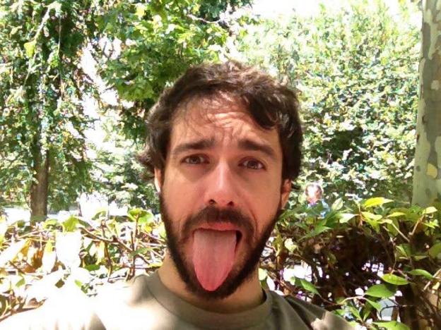 «El entrenamiento para reírse de uno tiene que ser diario. Si no, uno se pone enseguida serio»