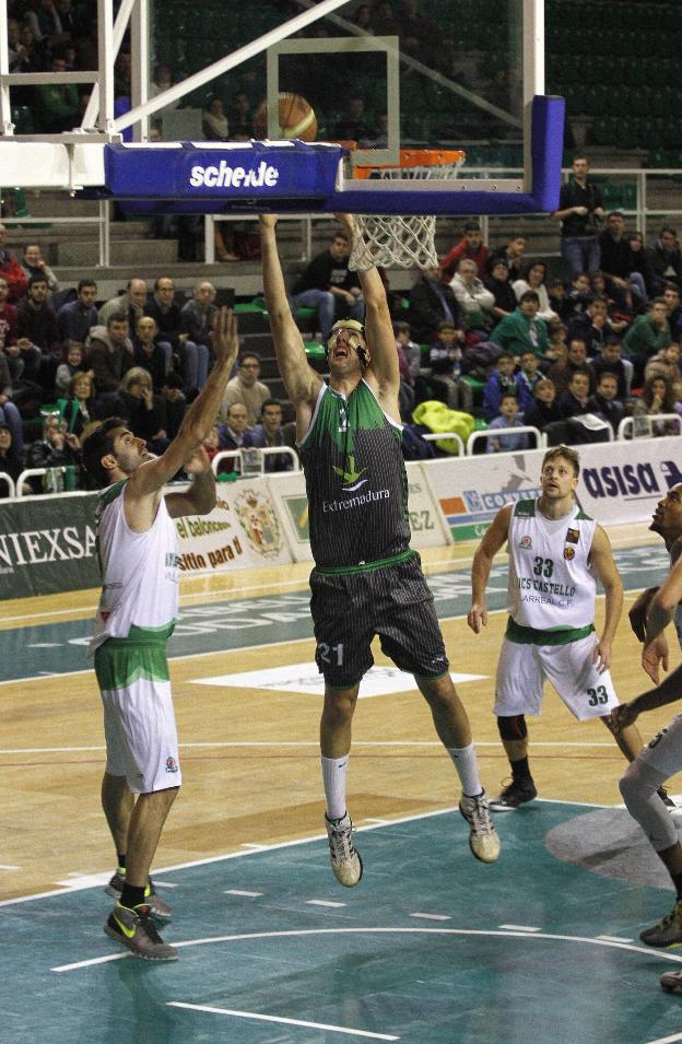 Víctor Serrano, otro jugador de la casa para el Cáceres Hoy