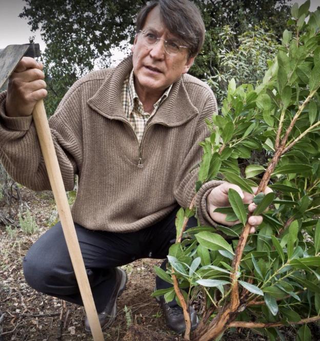 «Pretendo pasar todavía más tiempo en mis soledades arboladas, y ojalá, salvar la dehesa»