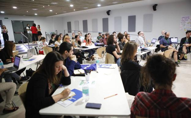 El Instituto de la Juventud reúne a 1.200 posibles emprendedores