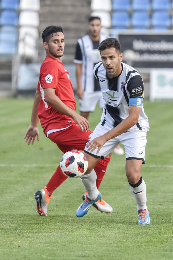 El partido del Badajoz-Sevilla, en imágenes