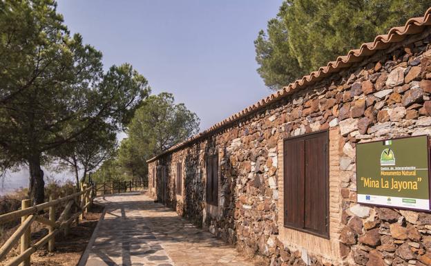 La Junta firma convenios con seis ayuntamientos para impulsar sus centros de interpretación