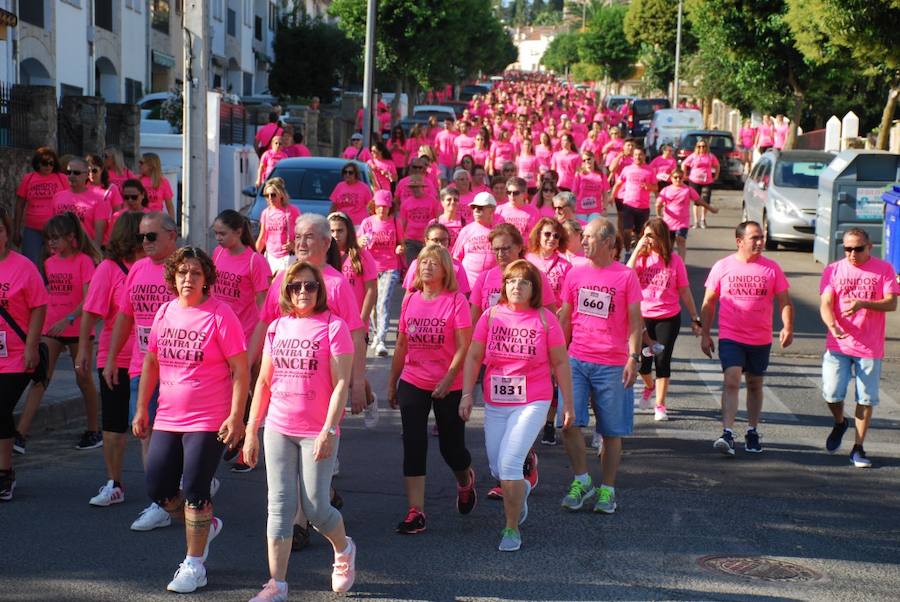 Más de 3.000 personas participan en la VII Marcha contra el Cáncer de Trujillo